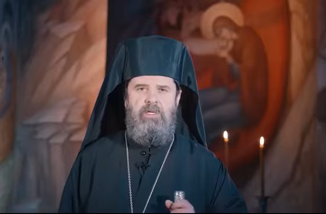 Mesazhi për Krishtlindje  Kryepeshkop Joani  Gjithçka te ne do të ndriçohet nga Fjala e bërë mish 