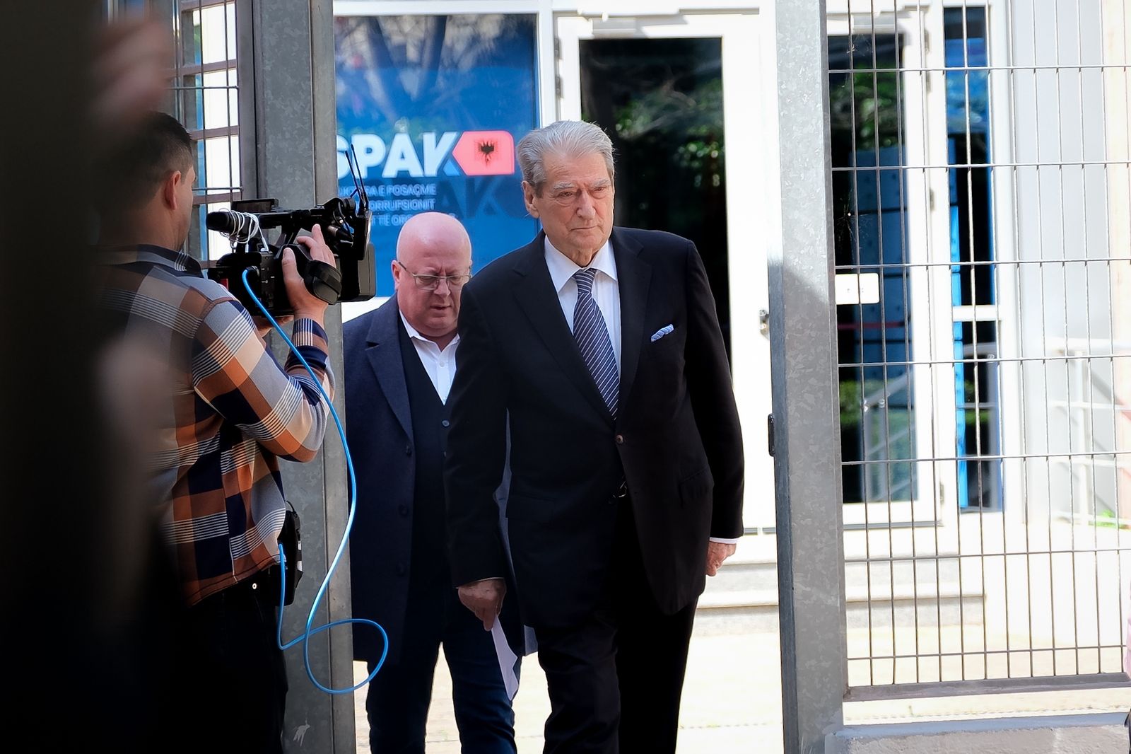 Edi Rama sharje pa fund  Berisha nga SPAK  Prok  Përgjithshëm  KLGJ e ILD nuk guxuan të reagojnë