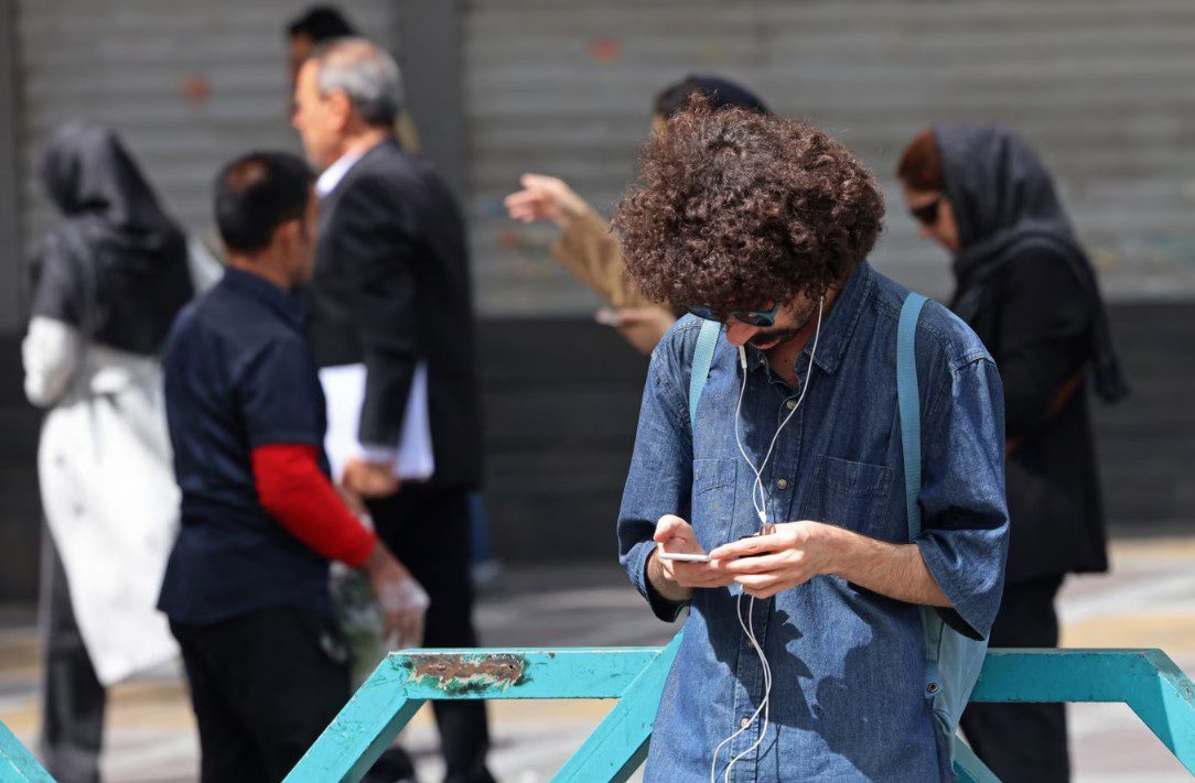 nderprerja-e-internetit-ua-veshtireson-jeten-edhe-me-shume-iranianeve-ne-kohe-lufte