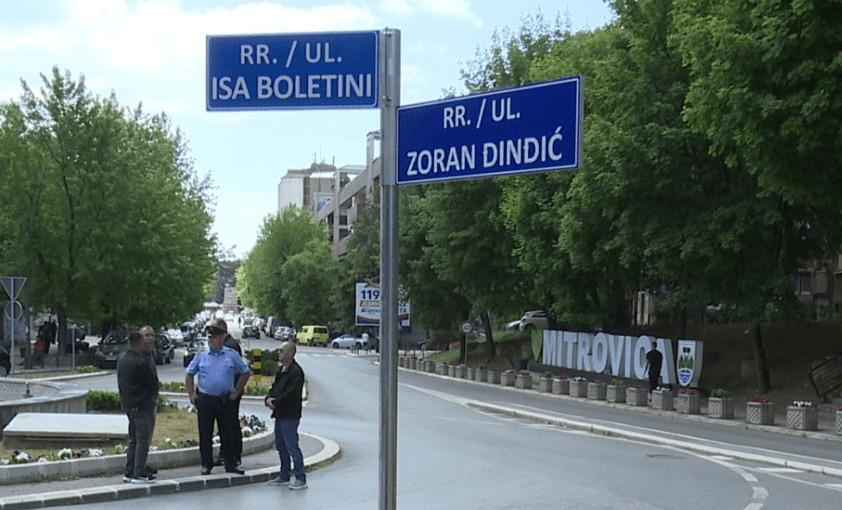 Mitrovicë e Veriut  vendosen tabelat me emra të rinj të rrugëve